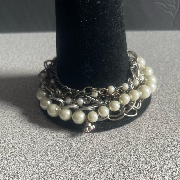 Faux Pearl & Silver Toned Chains Multi Strand Bracelet - Picture 4 of 7